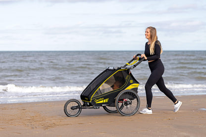 Kidgoo 1 Sport BVB Frau am Strand