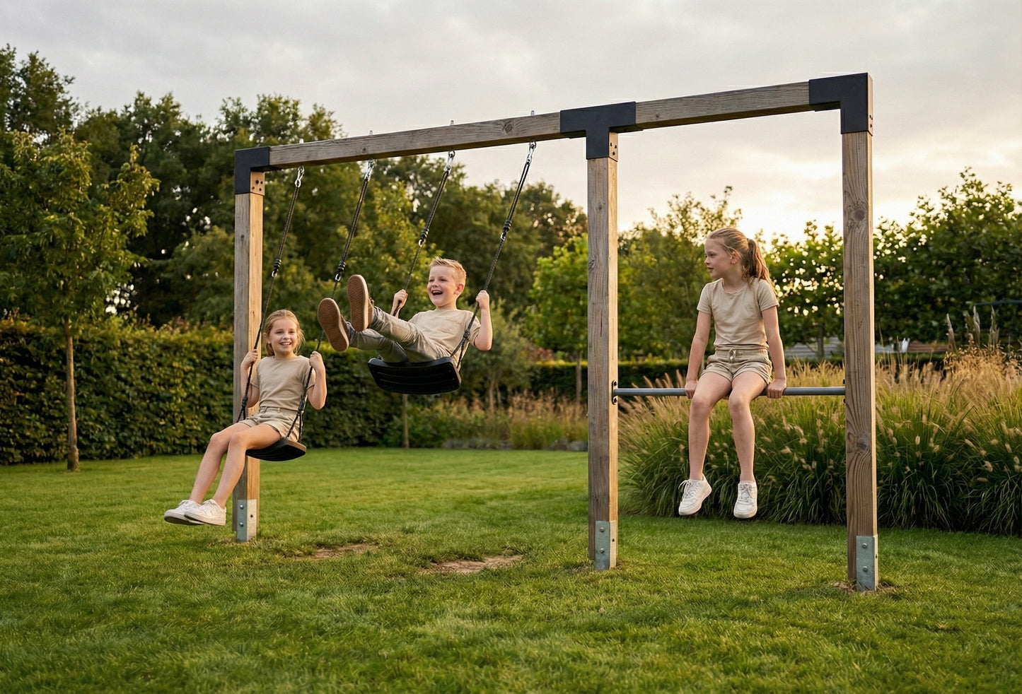 EXIT Linea Robust 110 doppelte Holzschaukel mit Reckstange